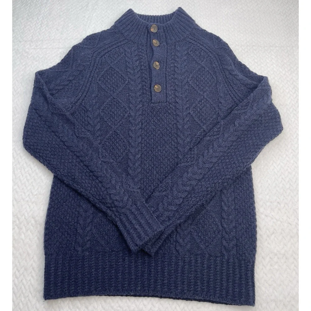 Vtg Brooks Brothers Knitwear 100%Merino Wool Size XS Fit‎ To Small.